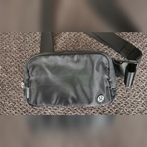 COPY - Lululemon 1L Everywhere Belt Bag Crossbody bag